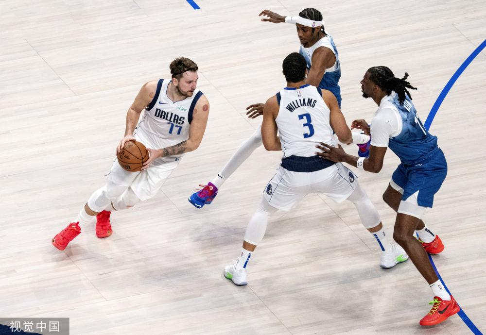 某一名球员 某一名球员