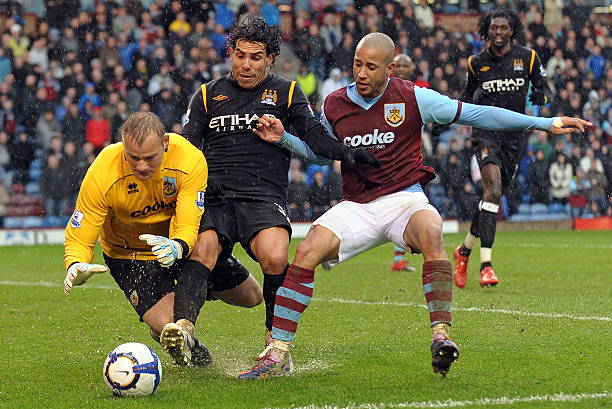 他们凭借顽 他们凭借顽