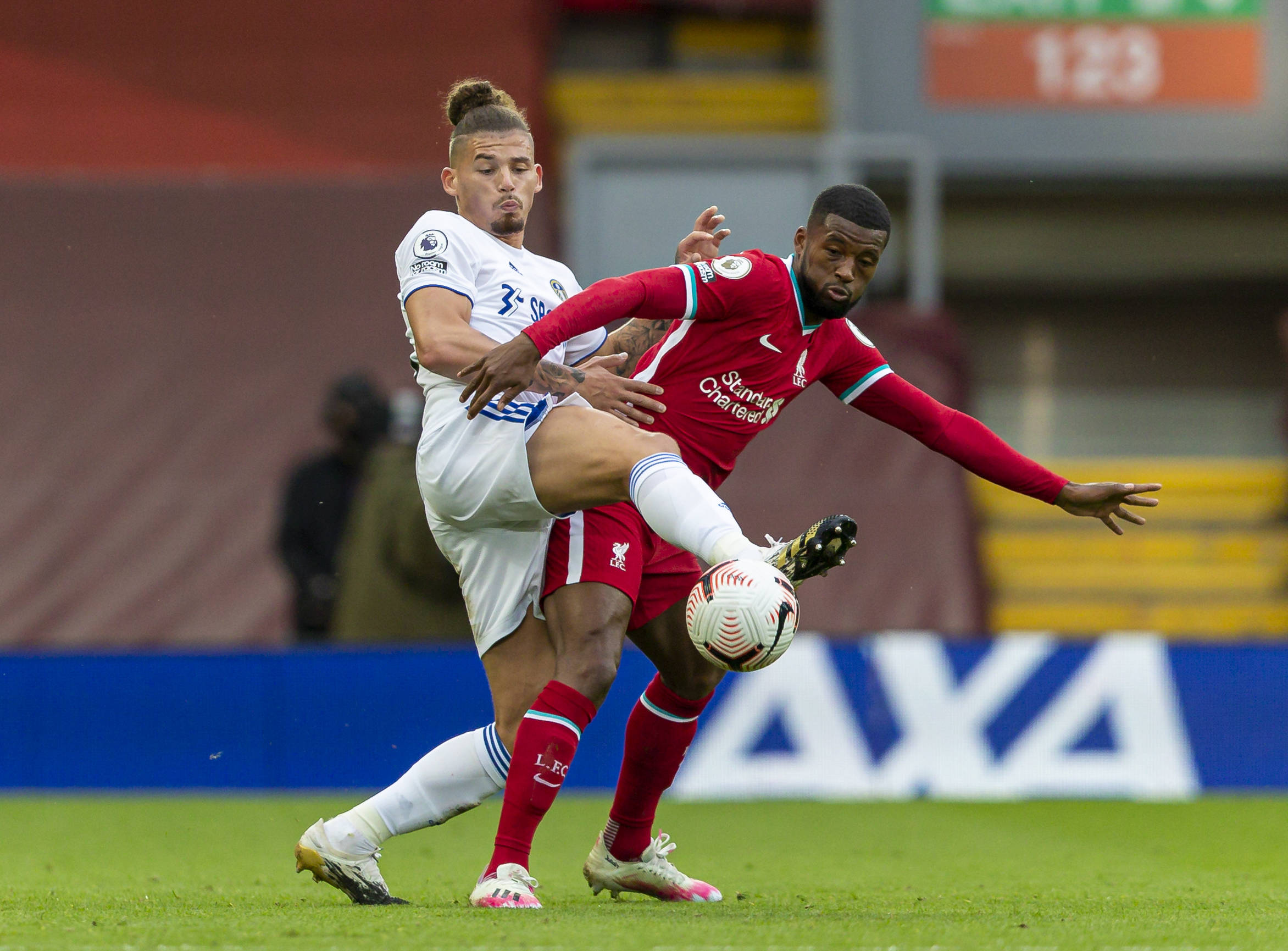 对他而言都 对他而言都